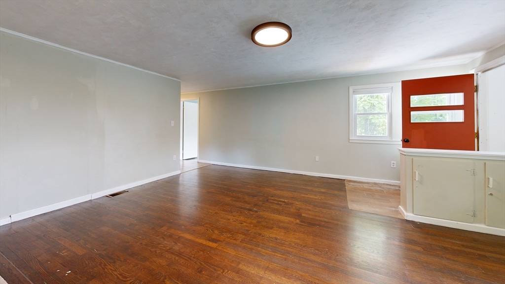 46 Circle Road Malden, MA 02148 - Photo 12 of 39 Gallery Image 12