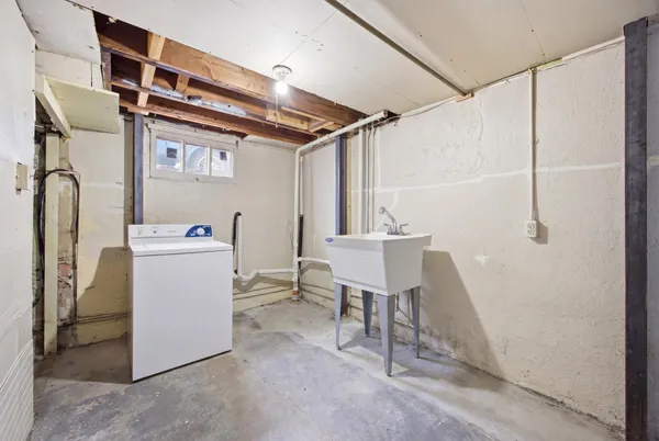 $205,000 | 1321 9th Avenue South, Moorhead, MN 56560