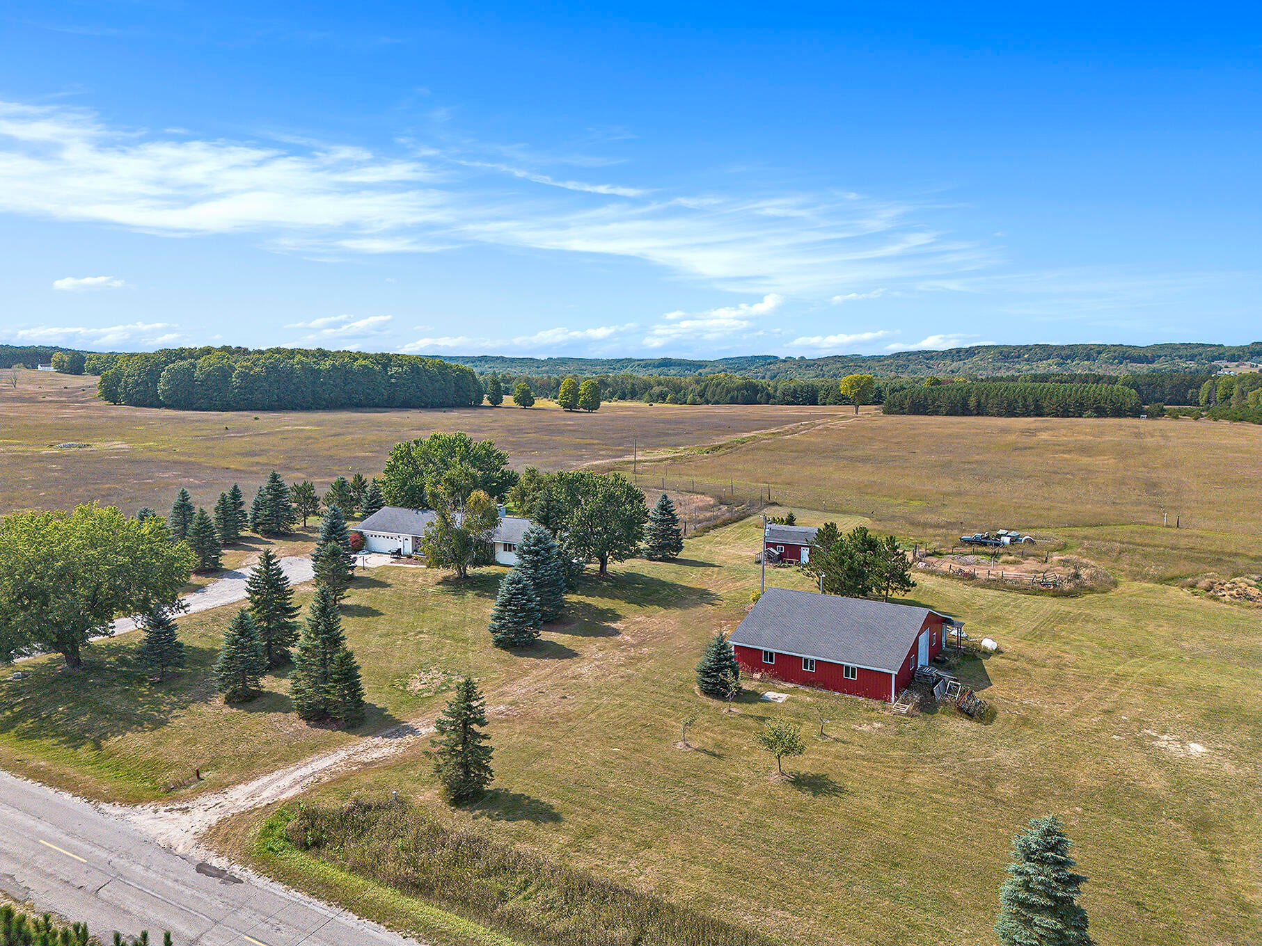 3518 Goslow Road Gaylord, MI 49735 - Photo 3 of 27 Gallery Image 3