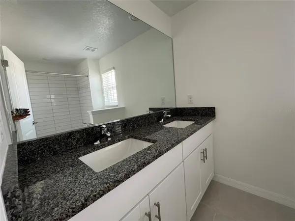 $2,200 | 10337 Trumpet Honeysuckle Way, Wesley Chapel, FL 33545