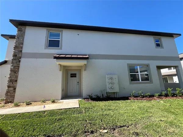 $2,200 | 10337 Trumpet Honeysuckle Way, Wesley Chapel, FL 33545