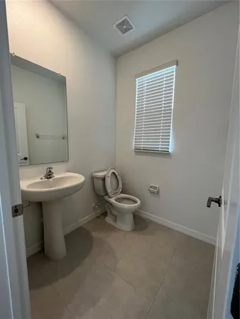 $2,200 | 10337 Trumpet Honeysuckle Way, Wesley Chapel, FL 33545