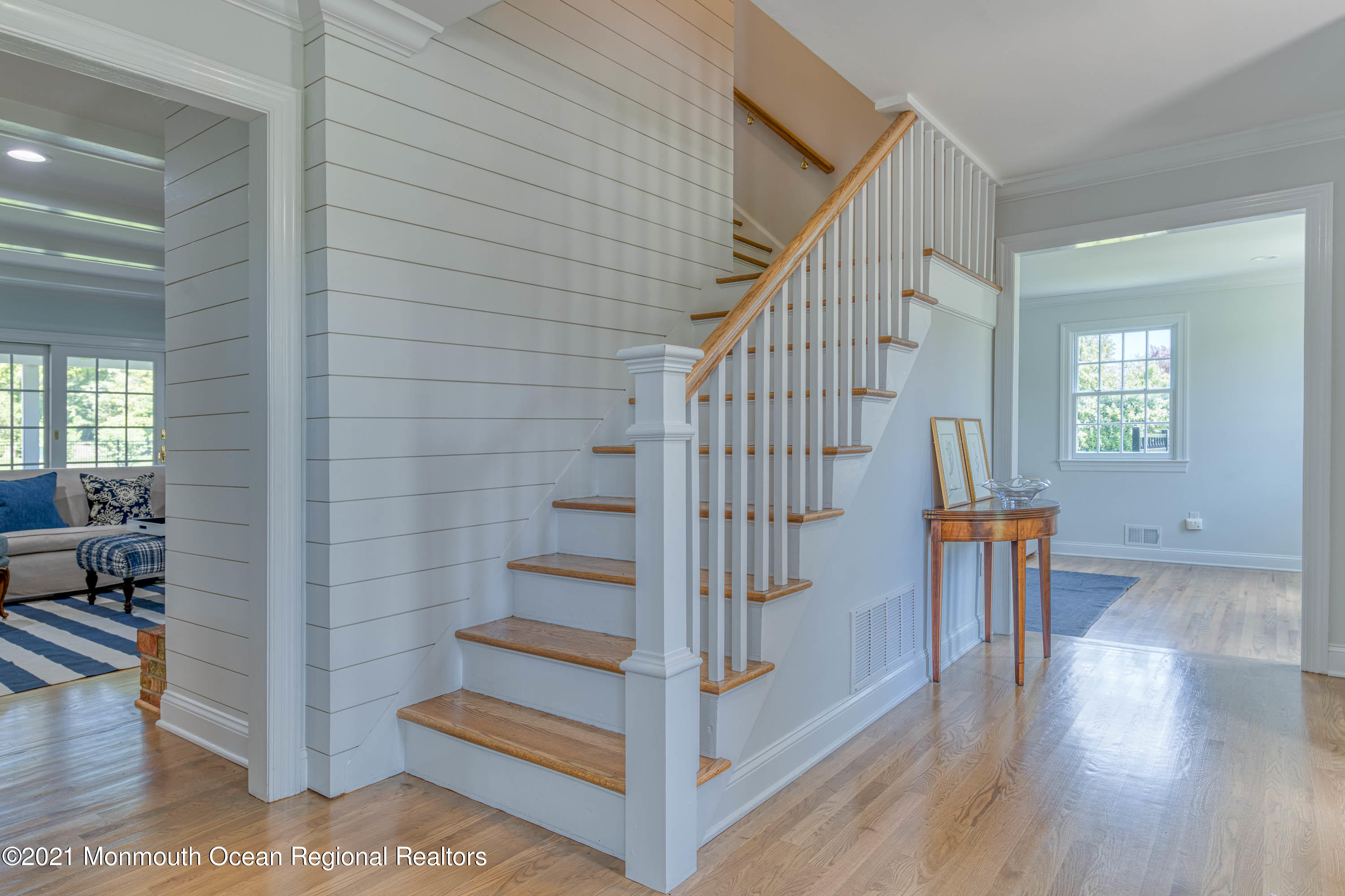 1 Edwards Point Road Rumson, NJ 07760 - Photo 5 of 30 73EFFF61-C328-495B-A6CA-2ADCB2494D02