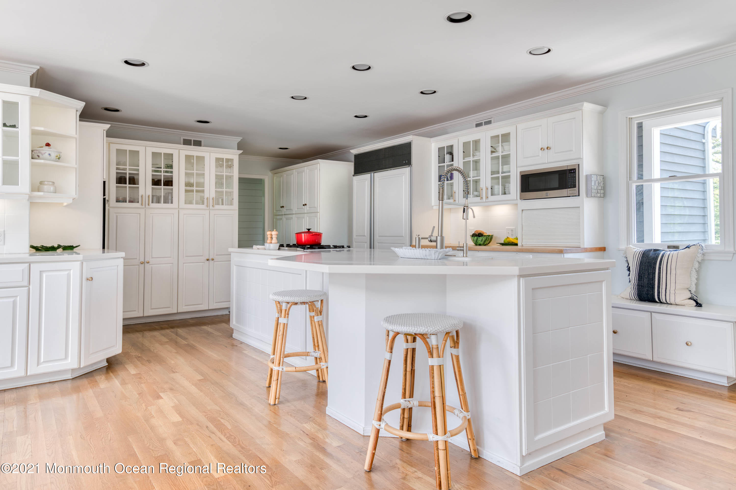 1 Edwards Point Road Rumson, NJ 07760 - Photo 6 of 30 920A3C7D-E032-4CC2-88B0-3539F5F0CC77