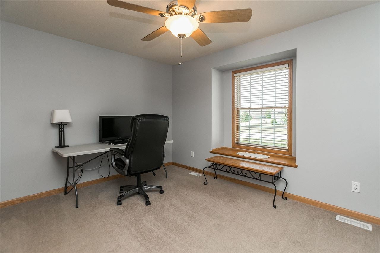445 Prairie View Circle Fairfax, IA 52228 - Photo 22 of 42 Gallery Image 22