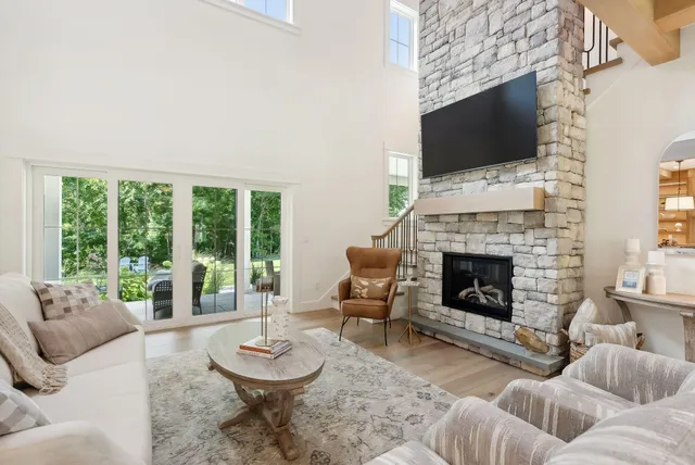 $1,999,999 | 353 Pool Street, Biddeford, ME 04005