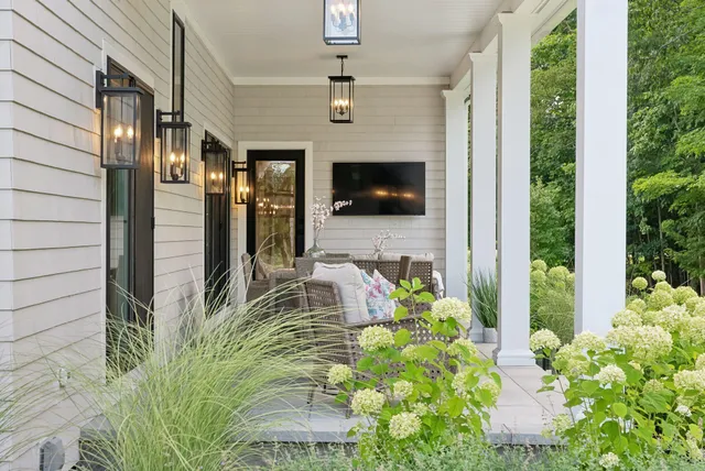 $1,999,999 | 353 Pool Street, Biddeford, ME 04005