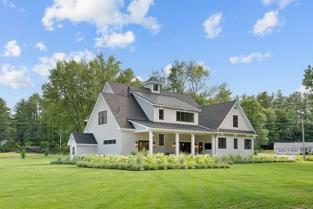 $1,999,999 | 353 Pool Street, Biddeford, ME 04005