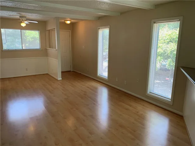 $1,395 | 1725 Toomey Road, Unit 100, Austin, TX 78704