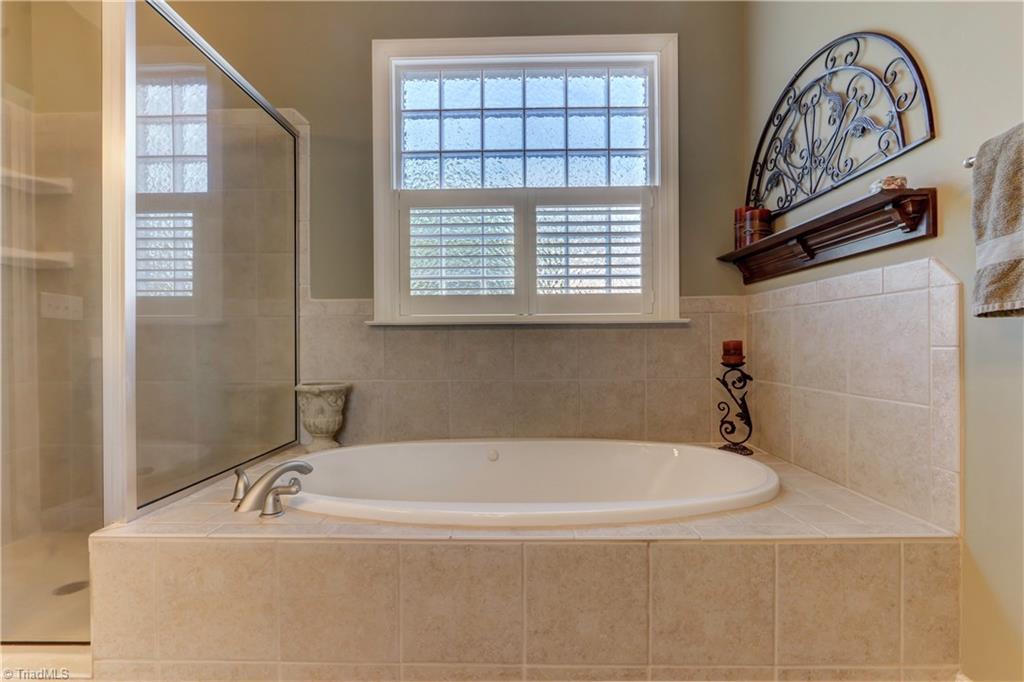8909 Grove Park Drive Oak Ridge, NC 27310 - Photo 14 of 30