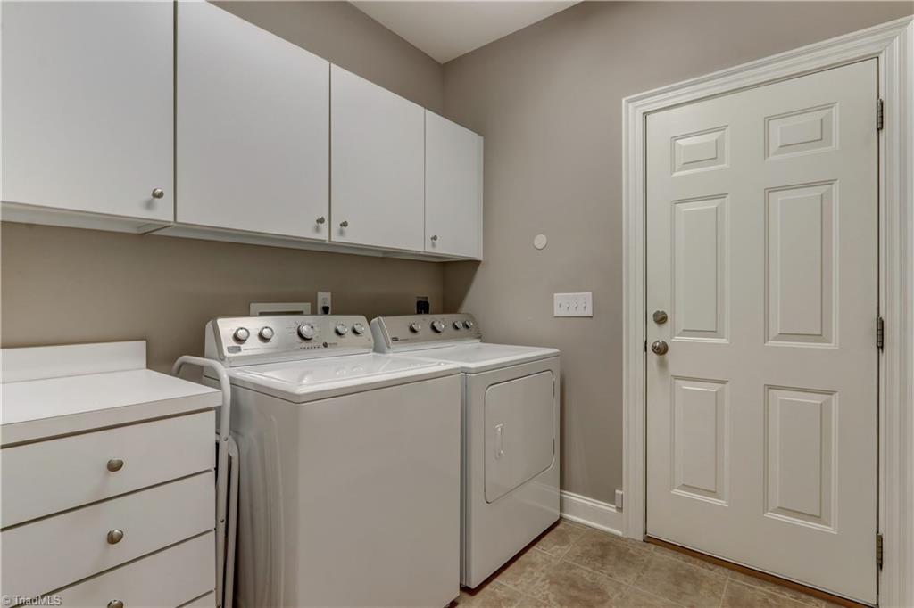 8909 Grove Park Drive Oak Ridge, NC 27310 - Photo 19 of 30