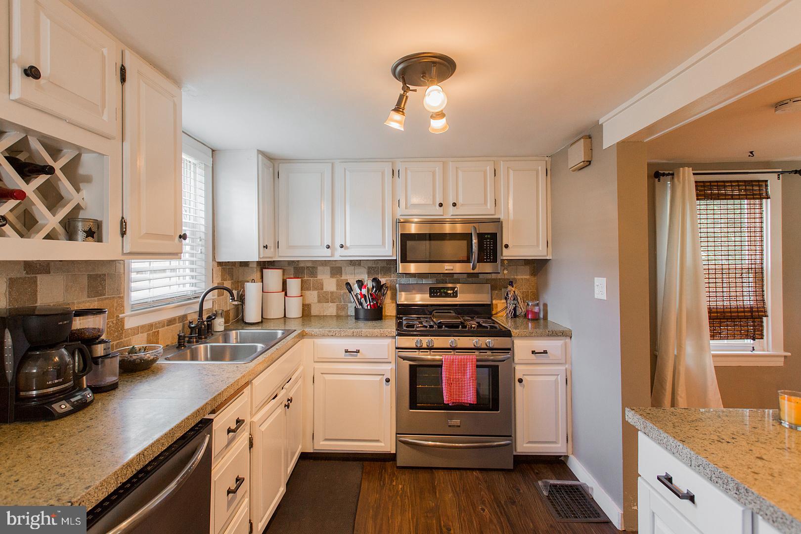 36 Riverside Avenue Lancaster, PA 17602 - Photo 12 of 30 Gallery Image 12