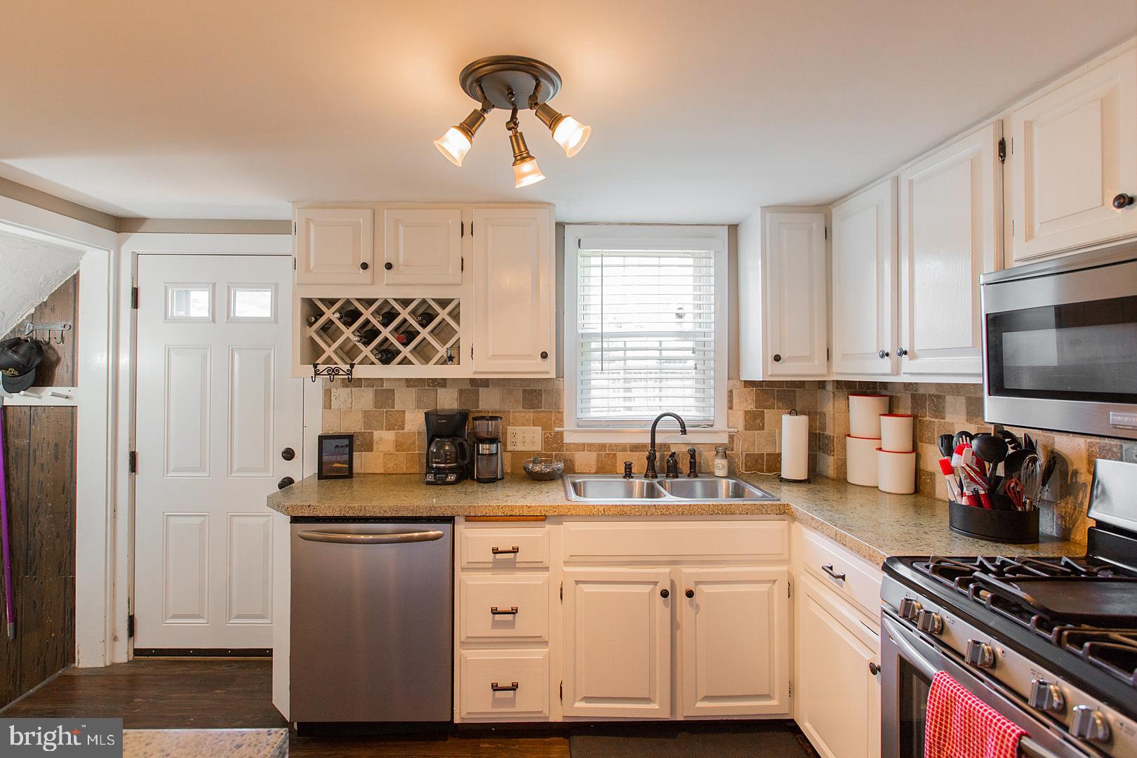 36 Riverside Avenue Lancaster, PA 17602 - Photo 13 of 30 Gallery Image 13