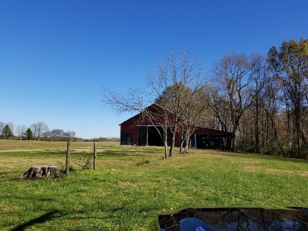 1107 East Robertson Road Castalian Springs, TN 37031 - Photo 27 of 32 Gallery Image 27