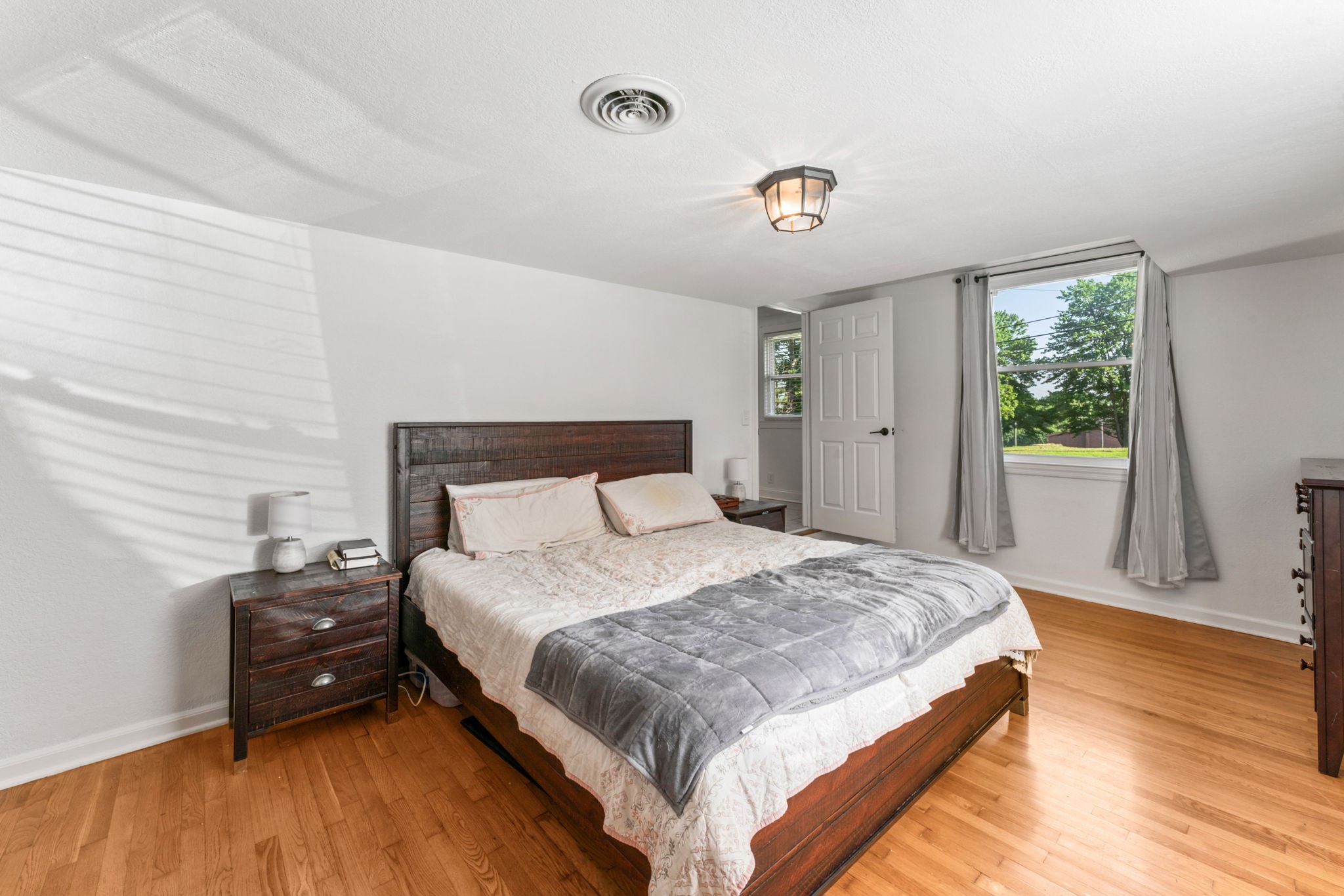 485 Hogan Road Nashville, TN 37220 - Photo 18 of 29 Gallery Image 18