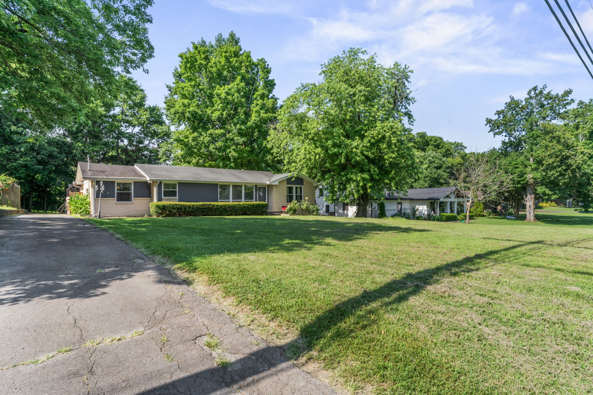 485 Hogan Road Nashville, TN 37220 - Photo 4 of 29 Gallery Image 4