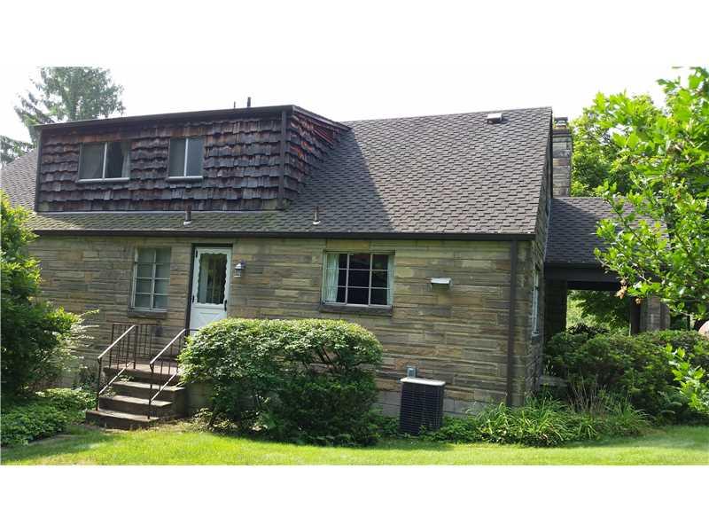 296 Moreland Road Pittsburgh, PA 15237 - Photo 5 of 8 Exterior Back.