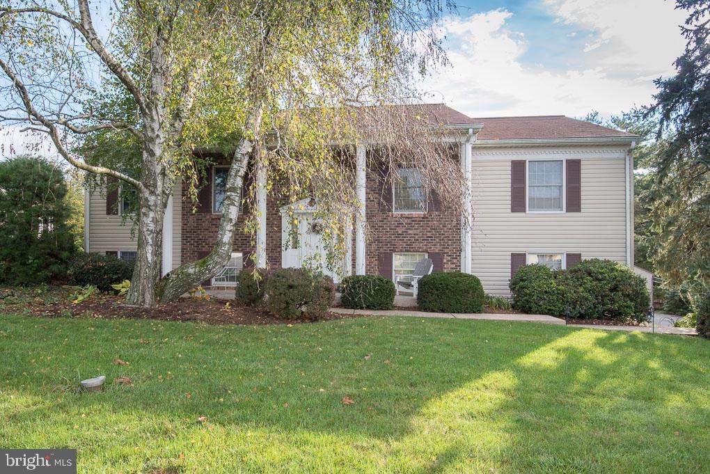 115 Rothsville Station Road Lititz, PA 17543 - Photo 2 of 56