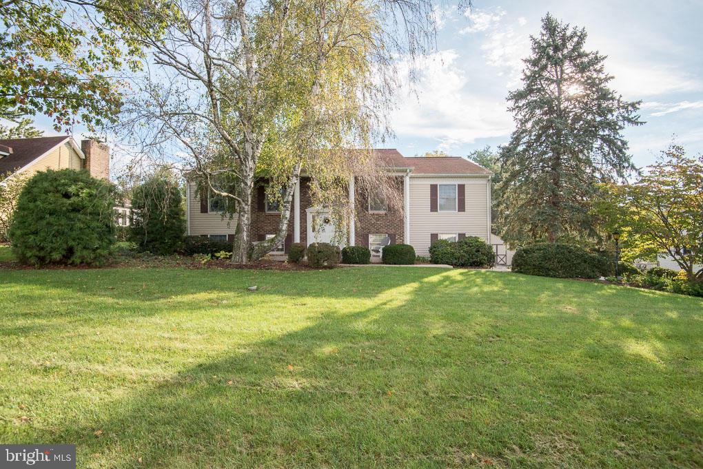 115 Rothsville Station Road Lititz, PA 17543 - Photo 3 of 56
