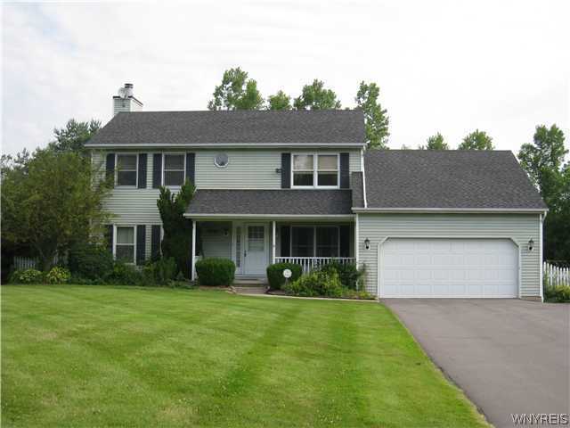 5761 Donner Road Pendleton, NY 14094 - Photo 1 of 1 Exterior Front