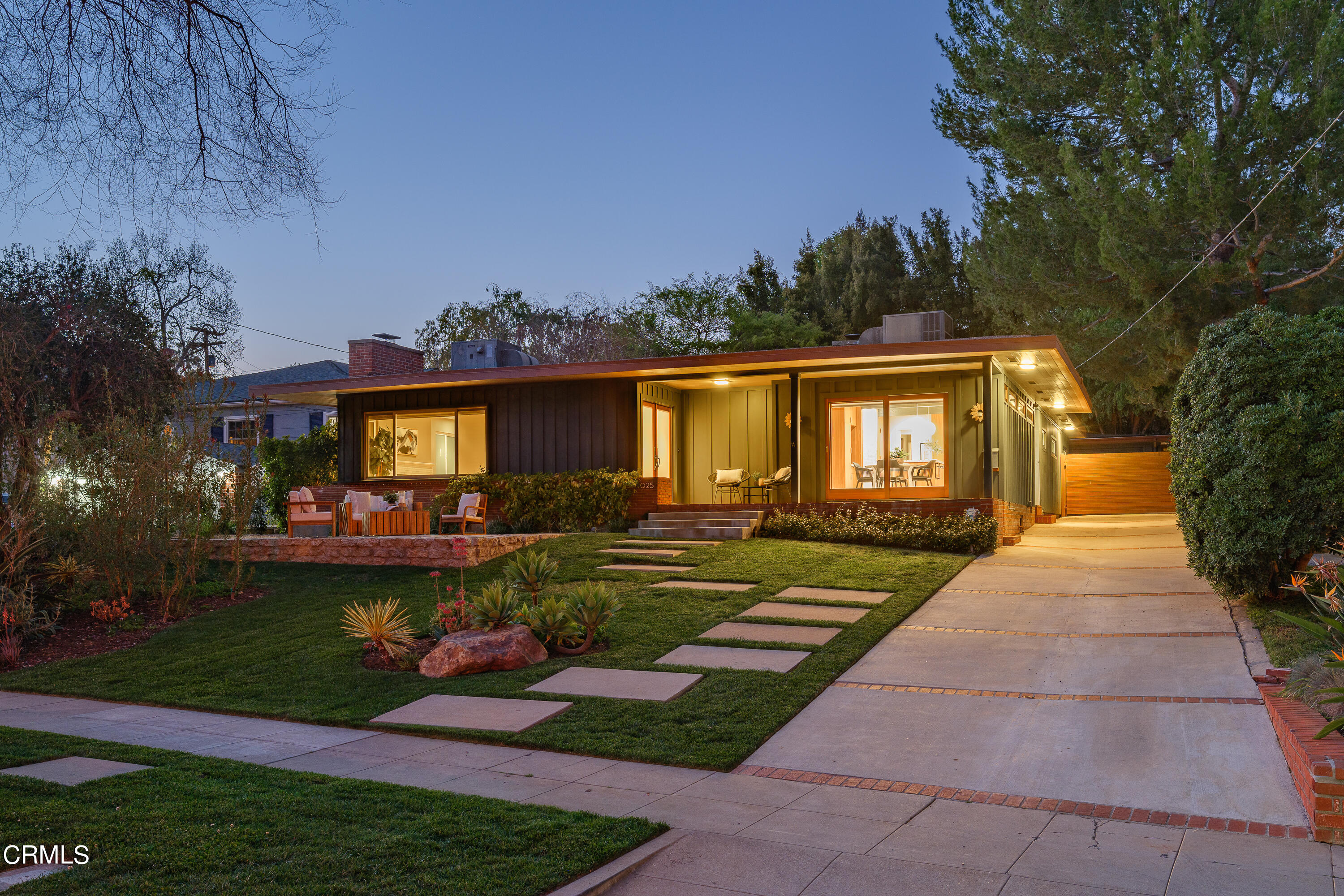 1025 Nithsdale Road Pasadena, CA 91105 - Photo 1 of 73 a front view of a house with garden