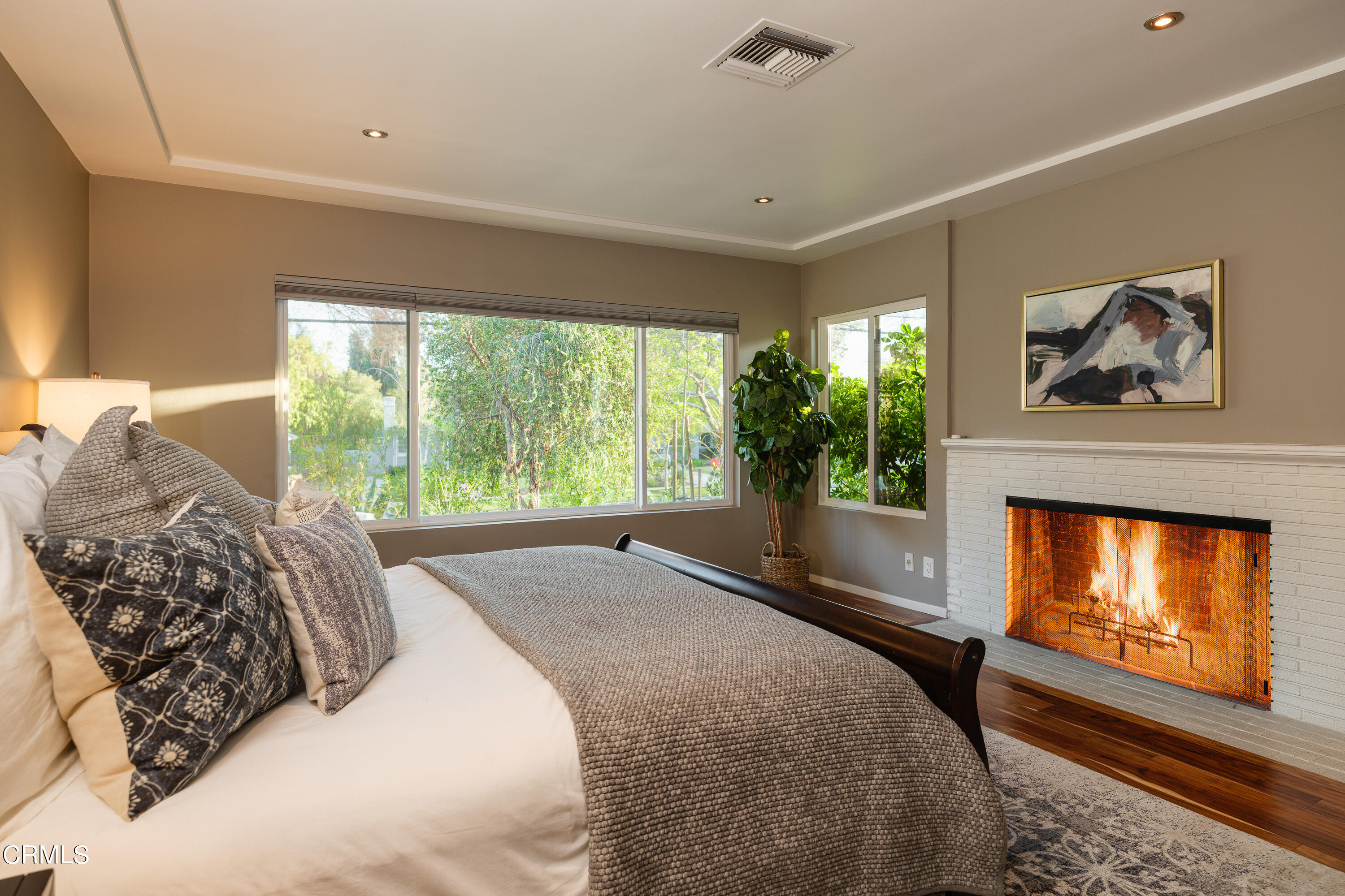 1025 Nithsdale Road Pasadena, CA 91105 - Photo 32 of 73 a bed sitting in a bedroom next to a window