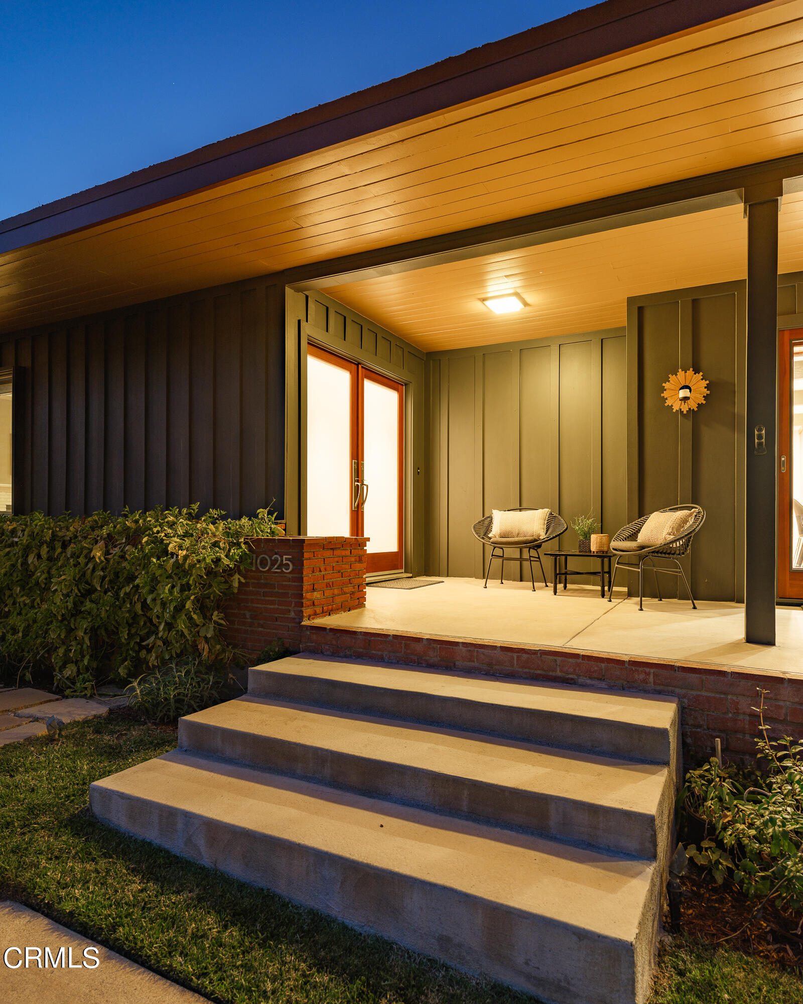 1025 Nithsdale Road Pasadena, CA 91105 - Photo 62 of 73 a view of swimming pool with a bench in patio