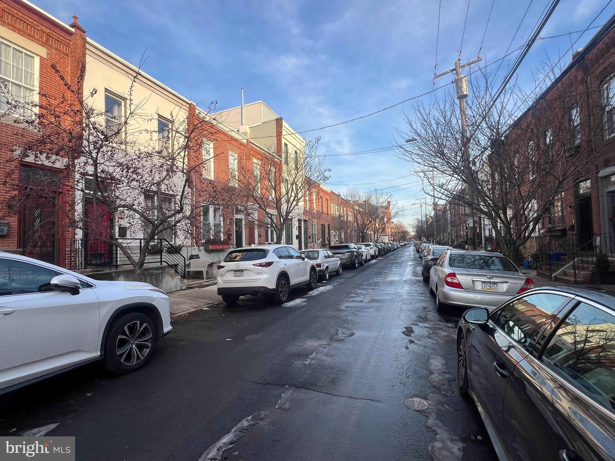 2441 Carpenter Street Philadelphia, PA 19146 - Photo 34 of 34 a view of a street with cars