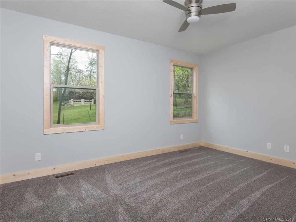 14 Hickory Tree Road Asheville, NC 28805 - Photo 11 of 28 Gallery Image 11