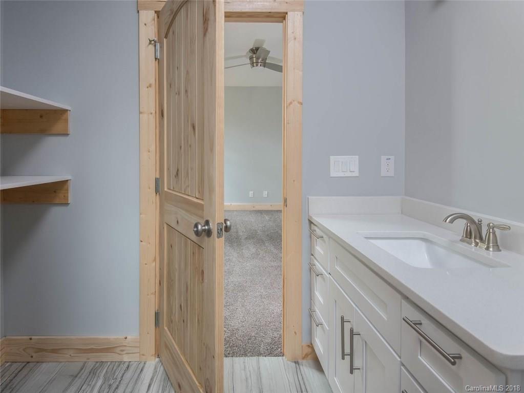 14 Hickory Tree Road Asheville, NC 28805 - Photo 15 of 28 Gallery Image 15