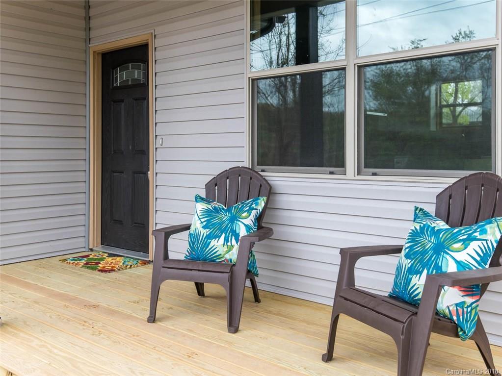 14 Hickory Tree Road Asheville, NC 28805 - Photo 3 of 28 Gallery Image 3