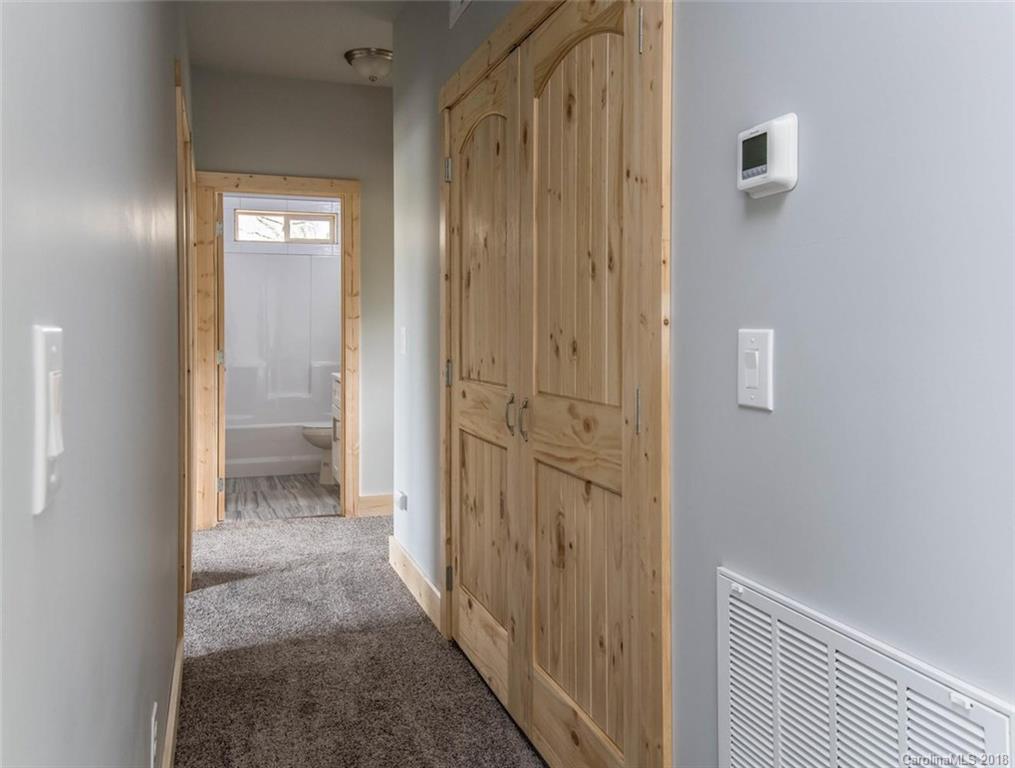 14 Hickory Tree Road Asheville, NC 28805 - Photo 21 of 28 Gallery Image 21