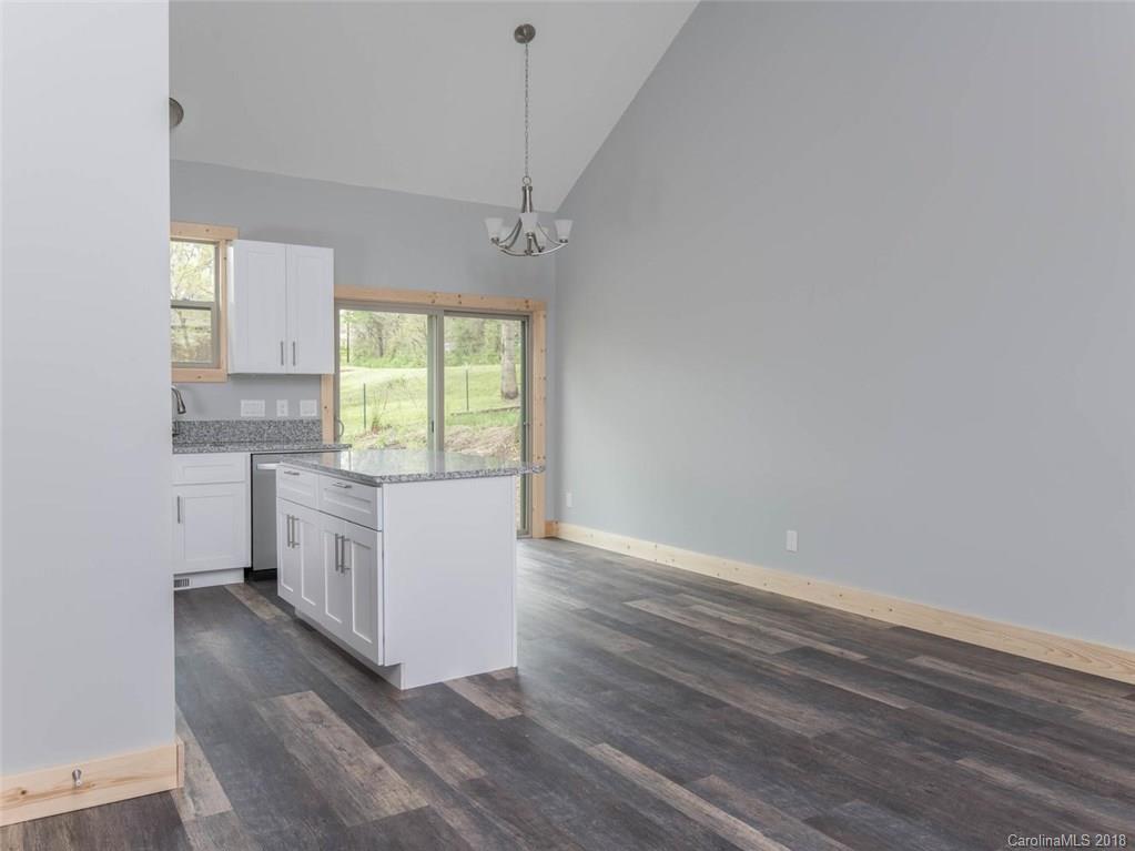 14 Hickory Tree Road Asheville, NC 28805 - Photo 5 of 28 Gallery Image 5