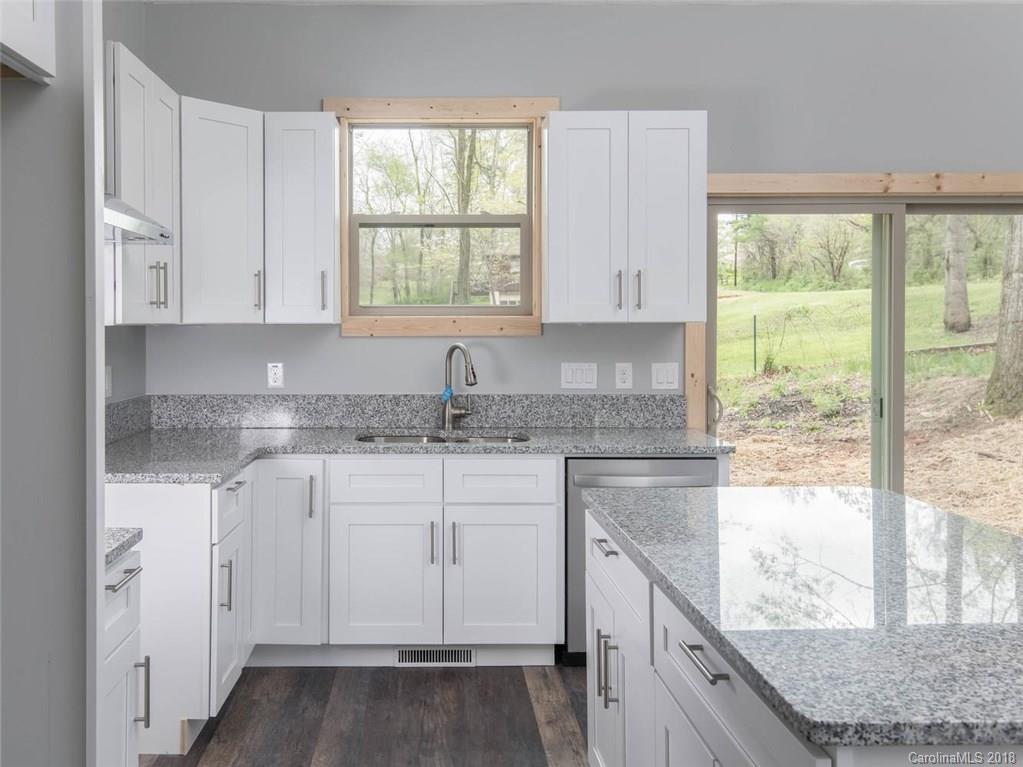 14 Hickory Tree Road Asheville, NC 28805 - Photo 8 of 28 Gallery Image 8