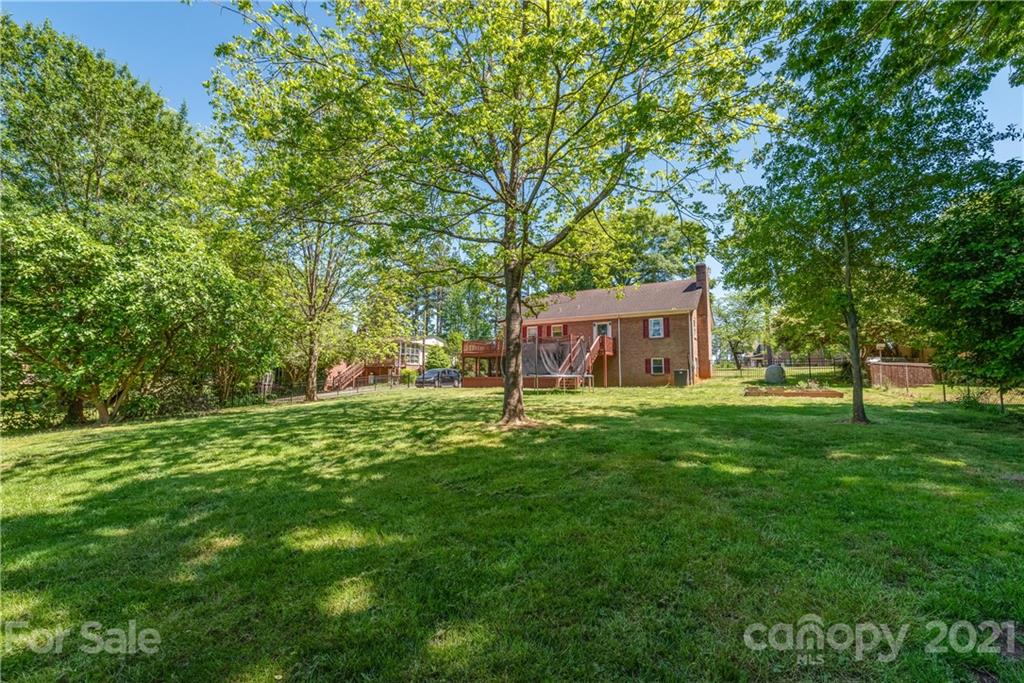 1209 Armstrong Road Belmont, NC 28012 - Photo 23 of 24 Gallery Image 23