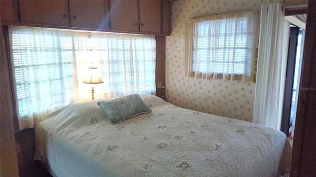 $79,900 | 3300 26th Avenue East, Unit 42, Bradenton, FL 34208