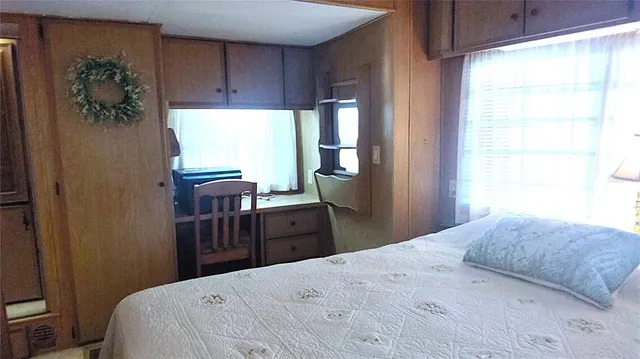 $79,900 | 3300 26th Avenue East, Unit 42, Bradenton, FL 34208