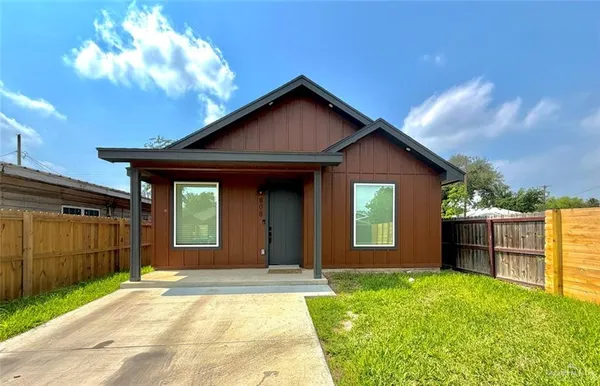 $1,400 | 808 East Evans Avenue, Pharr, TX 78577
