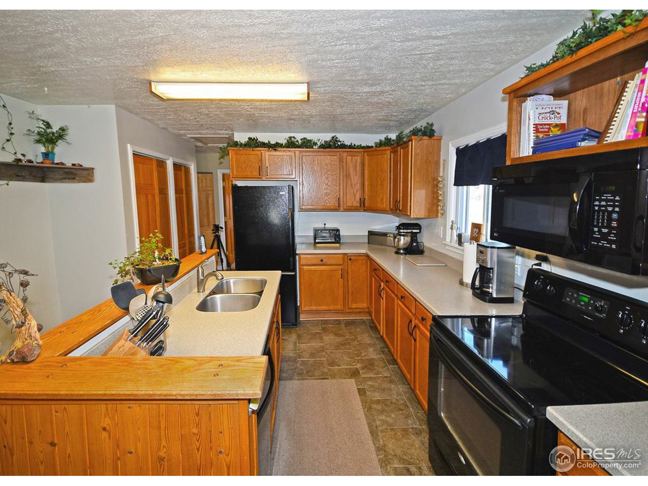 2412 Westview Road Fort Collins, CO 80524 - Photo 5 of 13 Kitchen