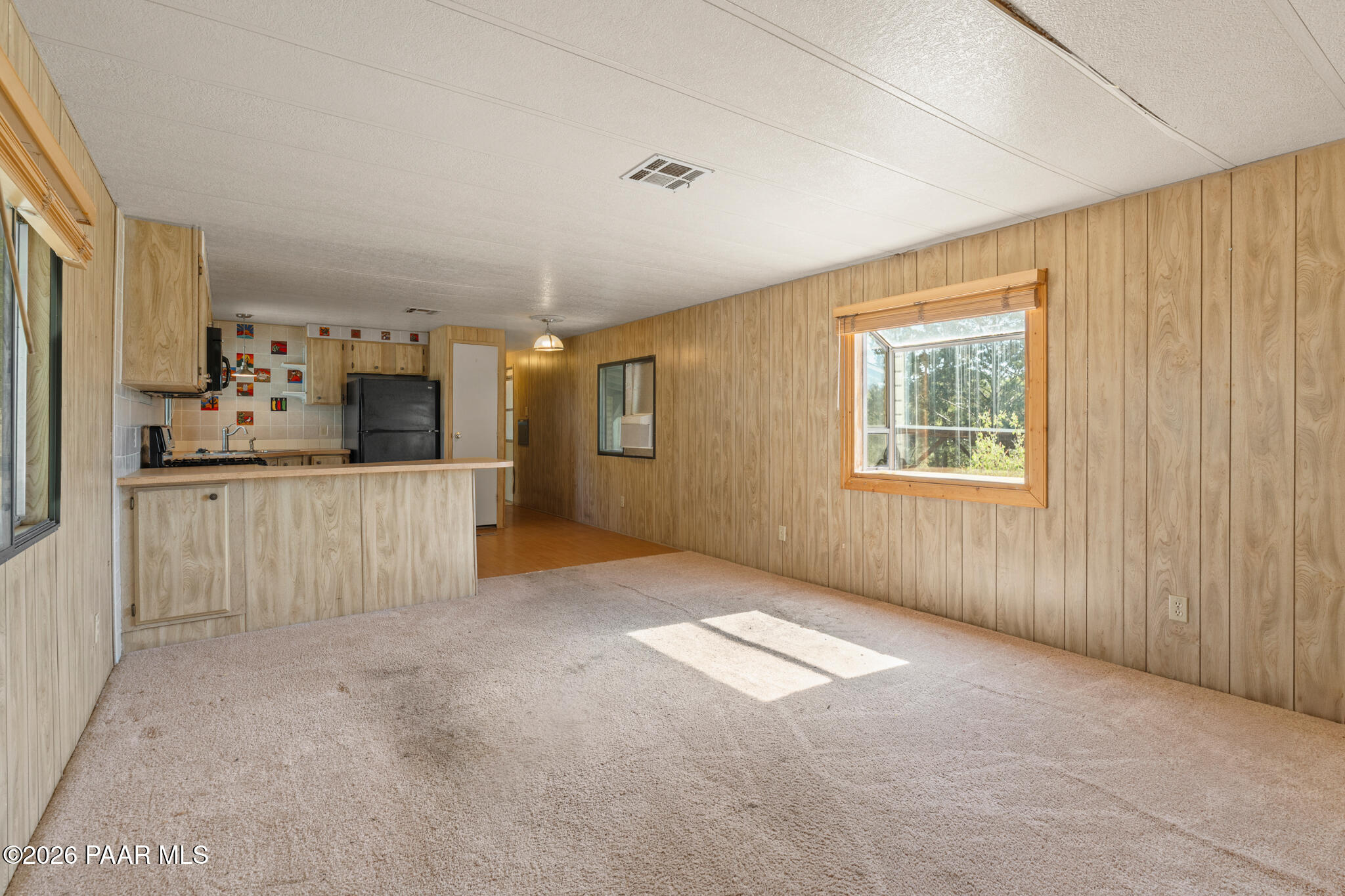 1526 Private Road Prescott, AZ 86301 - Photo 6 of 27 Living Room - 1526 Private Dr