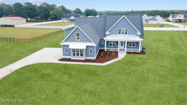 $725,000 | 335 Stephanye Lane, Greenville, NC 27834