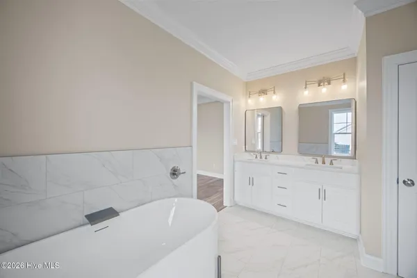 $725,000 | 335 Stephanye Lane, Greenville, NC 27834