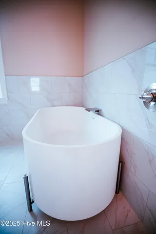 $725,000 | 335 Stephanye Lane, Greenville, NC 27834