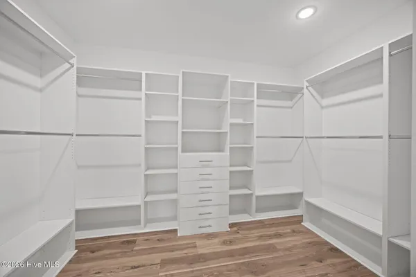 $725,000 | 335 Stephanye Lane, Greenville, NC 27834