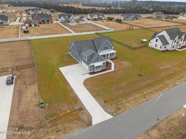 $725,000 | 335 Stephanye Lane, Greenville, NC 27834