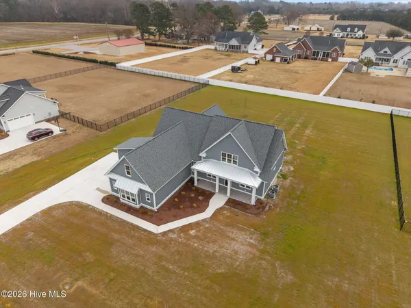 $725,000 | 335 Stephanye Lane, Greenville, NC 27834