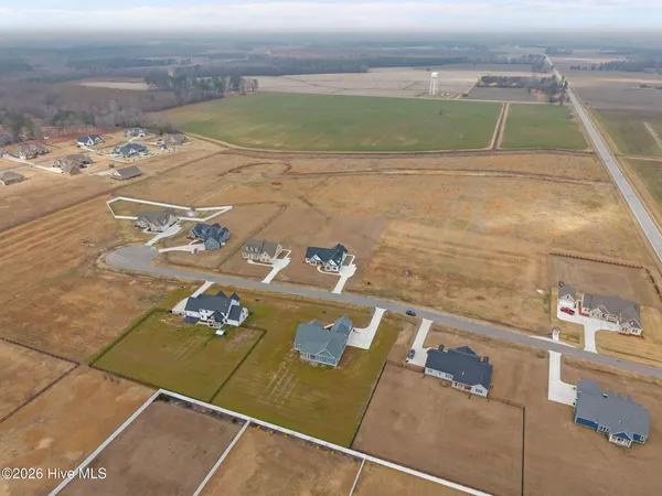 $725,000 | 335 Stephanye Lane, Greenville, NC 27834