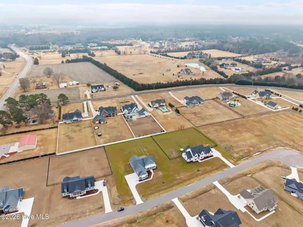 $725,000 | 335 Stephanye Lane, Greenville, NC 27834