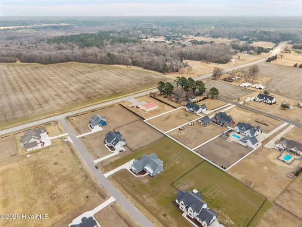 $725,000 | 335 Stephanye Lane, Greenville, NC 27834