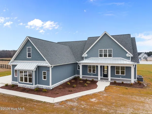 $725,000 | 335 Stephanye Lane, Greenville, NC 27834